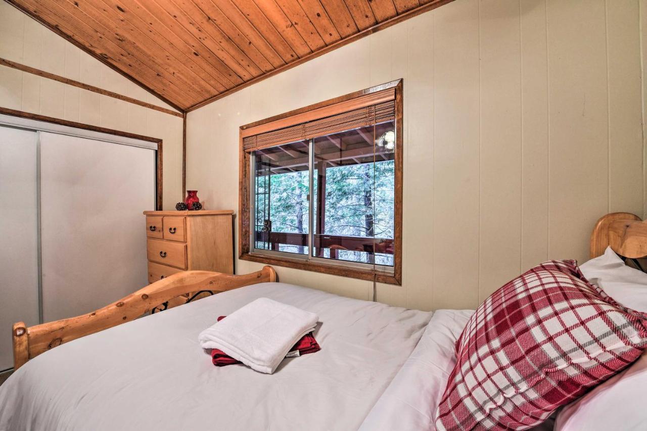 סן ברנרדינו Lake Arrowhead Cabin With Deck And Stunning Mtn Views! מראה חיצוני תמונה
