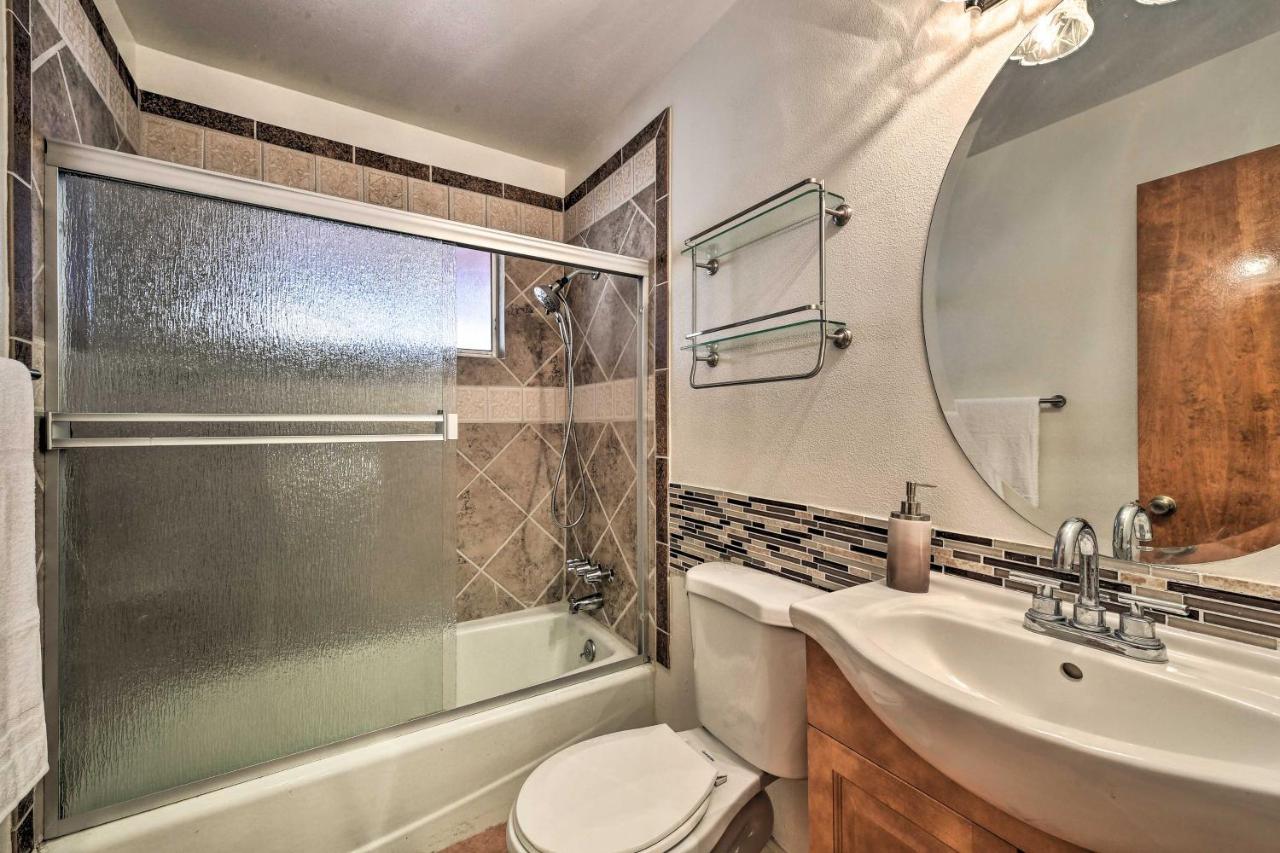 סן ברנרדינו Lake Arrowhead Cabin With Deck And Stunning Mtn Views! מראה חיצוני תמונה